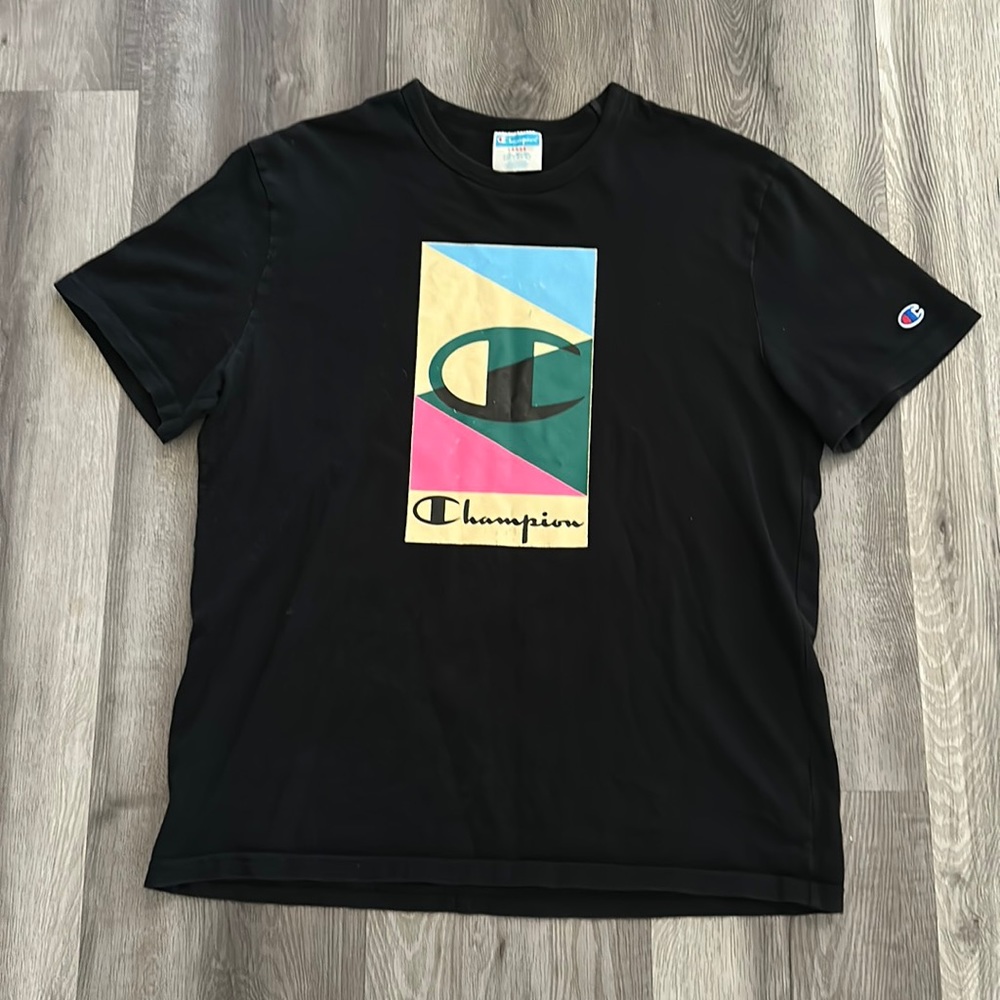 Vintage 90’s Champion black tee shirt size large rare pastel color logo front L